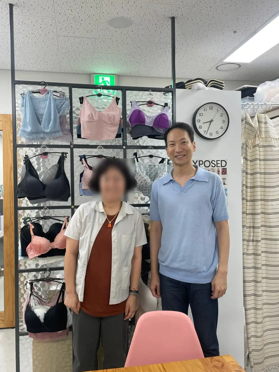 豊胸手術後のブラ、どのくらい着けていればいい?―アッパーバンドまで自社開発する整形外科からのアドバイス — 본문 이미지